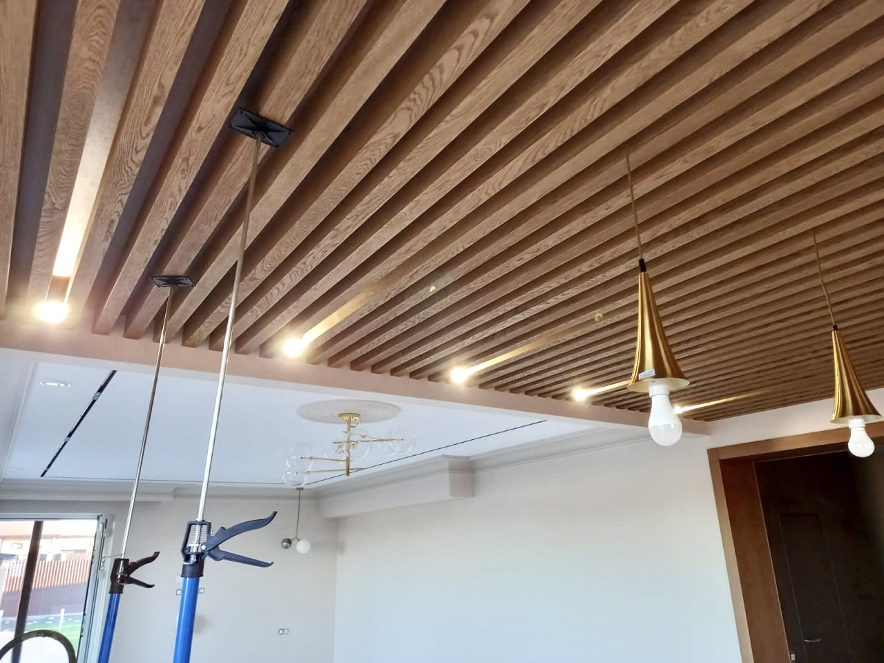 ДЕКОРАТИВНЫЕ БАЛКИ