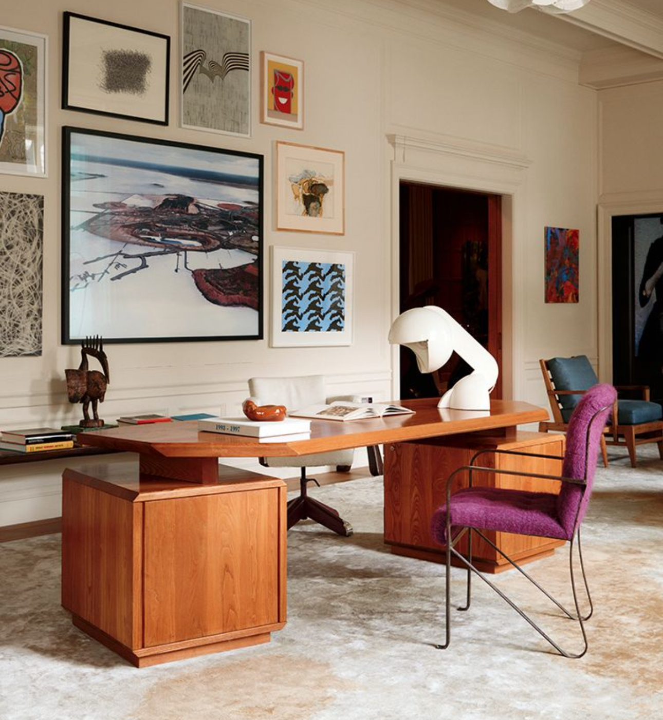 Дизайнерский письменный стол от компании Doski-Balki, письменный рабочий стол купить, письменный рабочий стол заказать, стол руководителя,