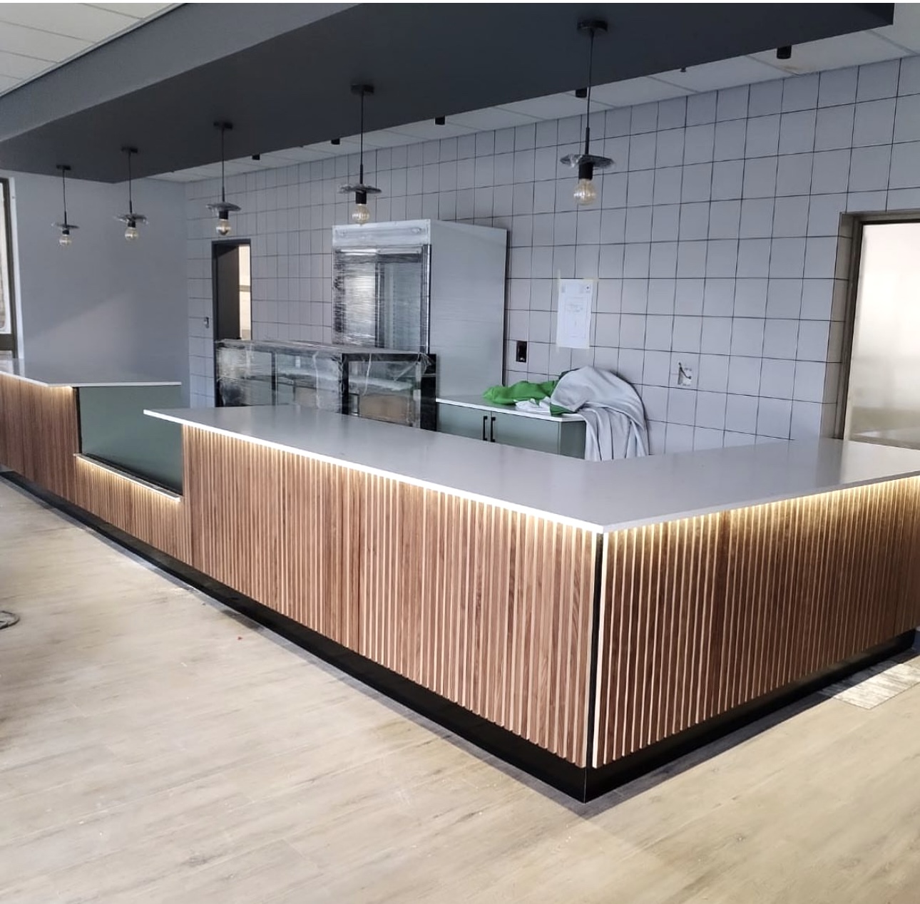 Стойки ресепшн из камня,cтойки ресепшн из камня  Нижний Новгород,