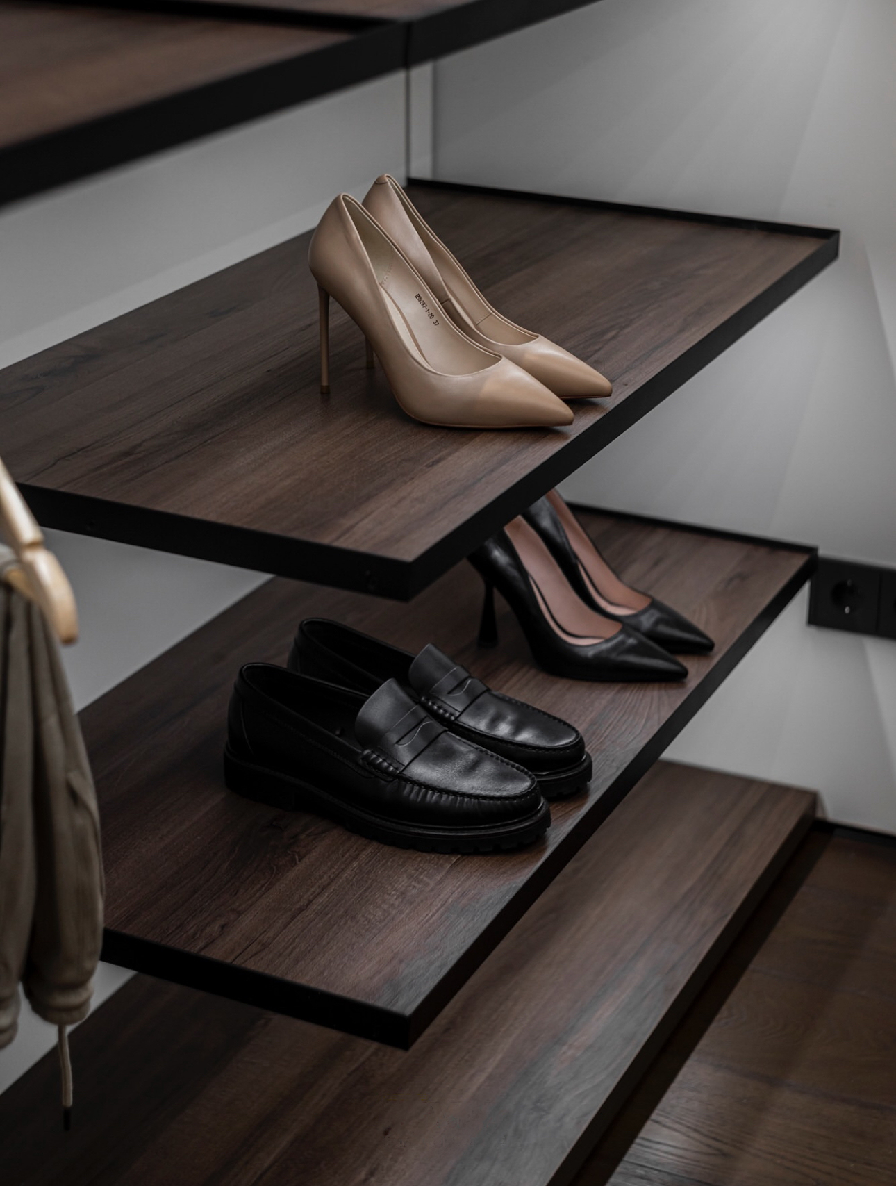 Гардеробные шкафы, гардеробная в спальню,гардеробная на заказ,гардеробная стеклянная,