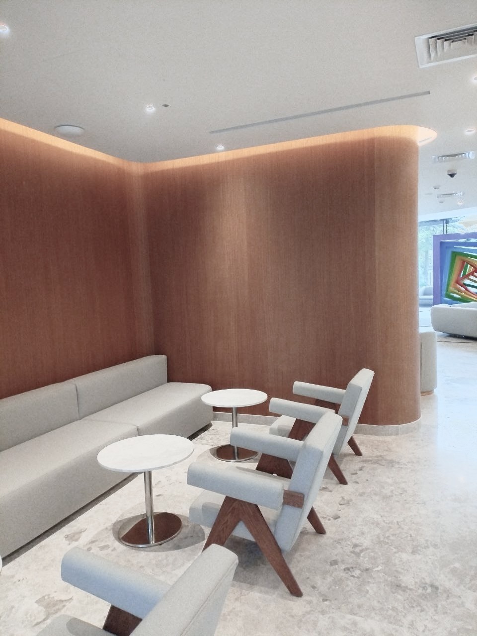 ПАНЕЛИ В ШПОНЕ,  АКУСТИЧЕСКИЕ ПАНЕЛИ, КОРПУСНАЯ МЕБЕЛЬ,  ДЕКОРАТИВНЫЕ РЕЙКИ, БАЛКИ, ИЗДЕЛИЯ ИЗ КАМНЯ,  ЗЕРКАЛА И СТЕКЛА